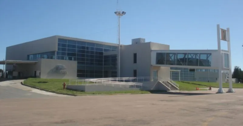 Se reanudan los vuelos en el aeropuerto