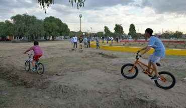 Playón deportivo en Moré Cabré